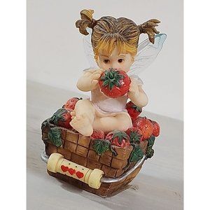 Valentine's Day Gift Little Kitchen Fairies 01 Little Berry Fairie Love Basket